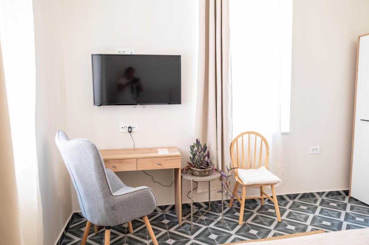 Kosnian City Suites B Luaran gambar
